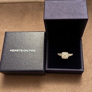 Hearts on Fire platinum diamond ring